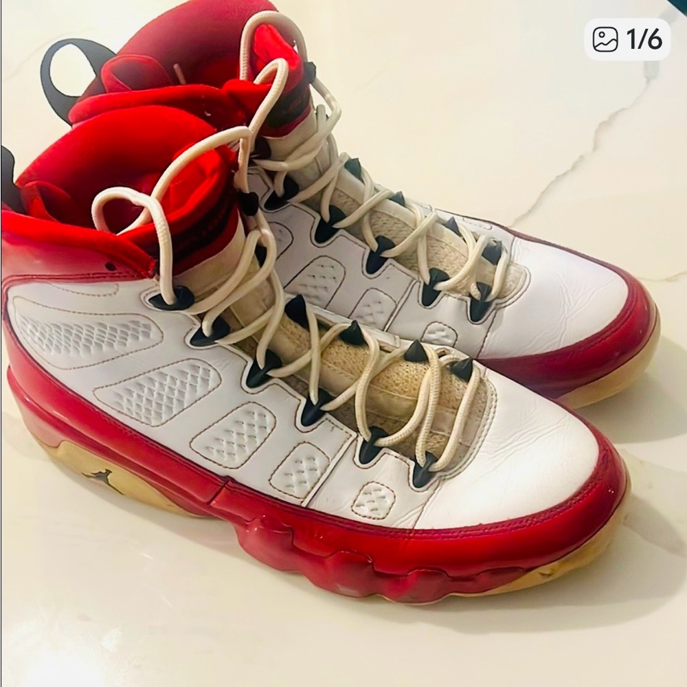 Nike Retro JORDAN 9s Air Jordan Red and White High-Top Sneakers Men's Size 10US